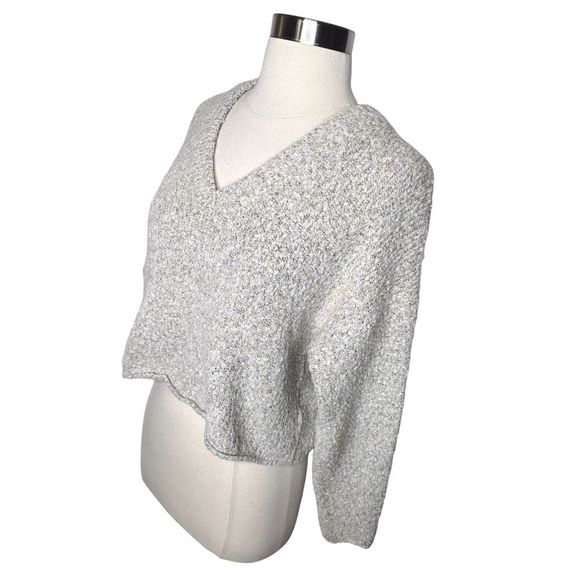 Urban Outfitters V-Neck Marled Gray Sweater - Size Small - Picture 2 of 4